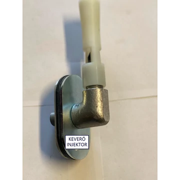 Kertitox keverő injektor